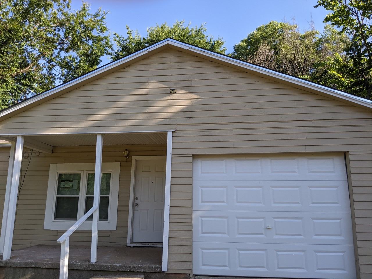 804 W Park Ave #NA - Photo 2 of 8
