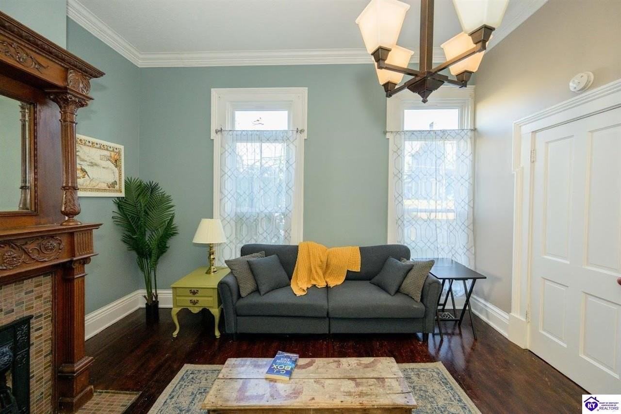 208 N Mulberry St #2 - Photo 5 of 11