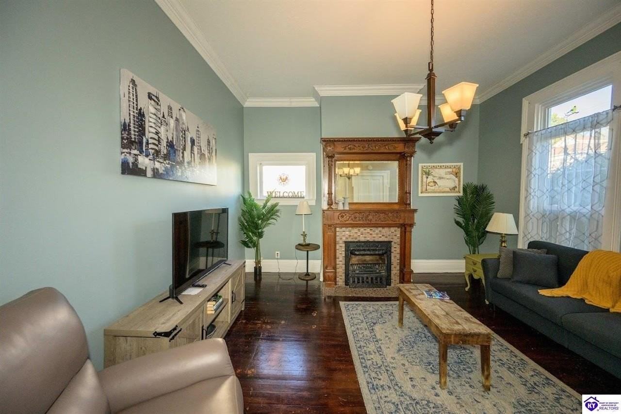 208 N Mulberry St #2 - Photo 6 of 11