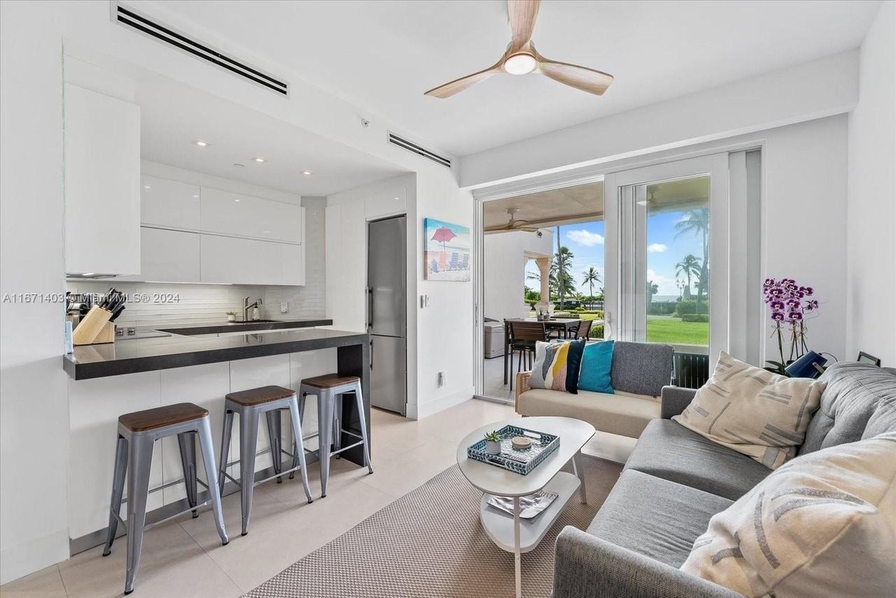 15713 Fisher Island Dr #15713 - Photo 5 of 50