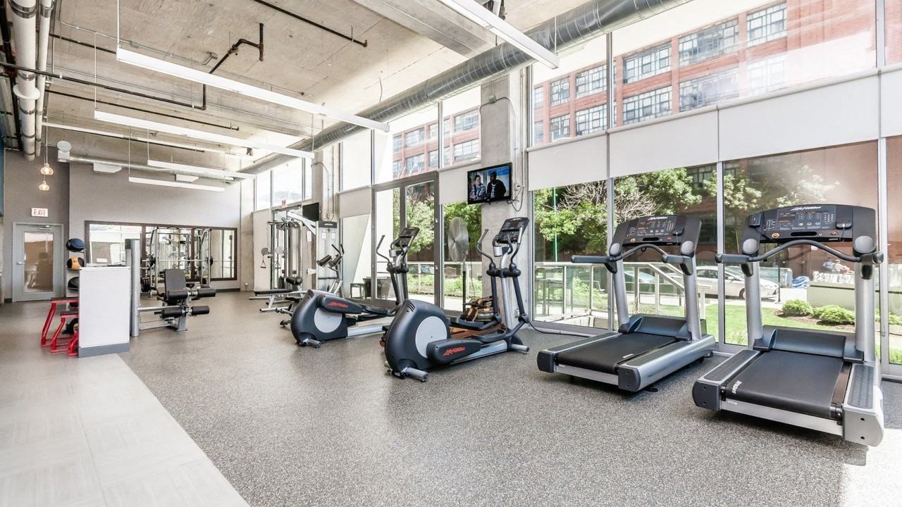 Mondial River West - Photo 4 of 35