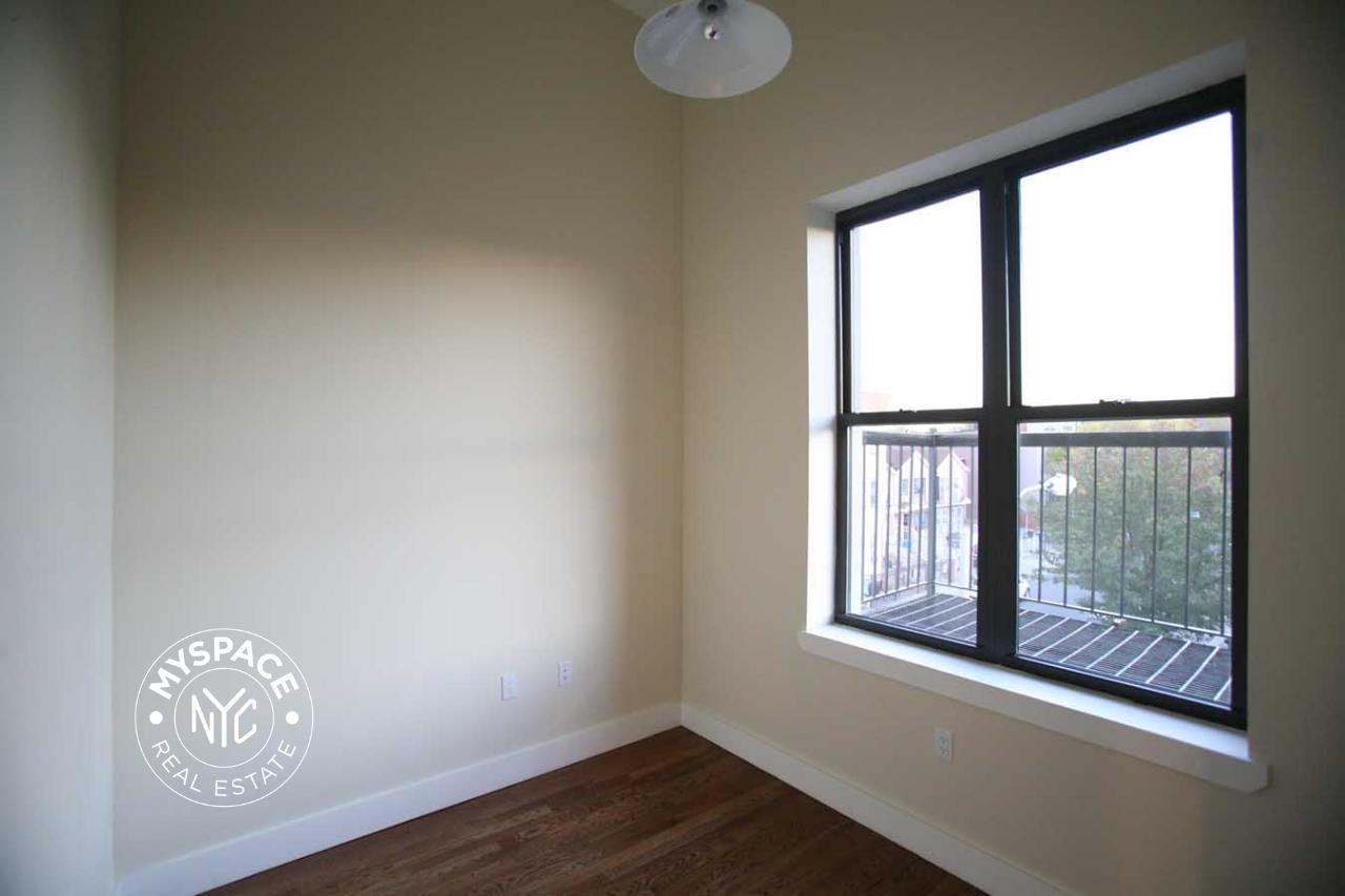 565 Evergreen Ave #3F - Photo 6 of 9