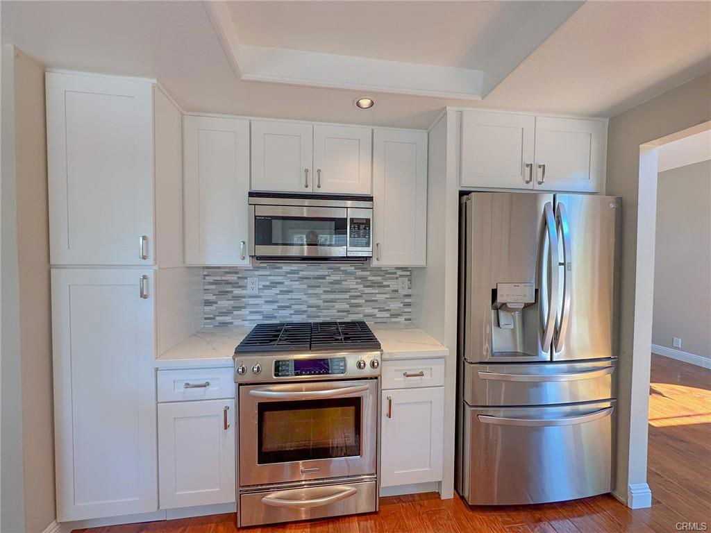 21115 Briarwood Ln - Photo 2 of 8