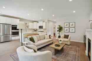 613 South Division Street - Photo 1 of 1