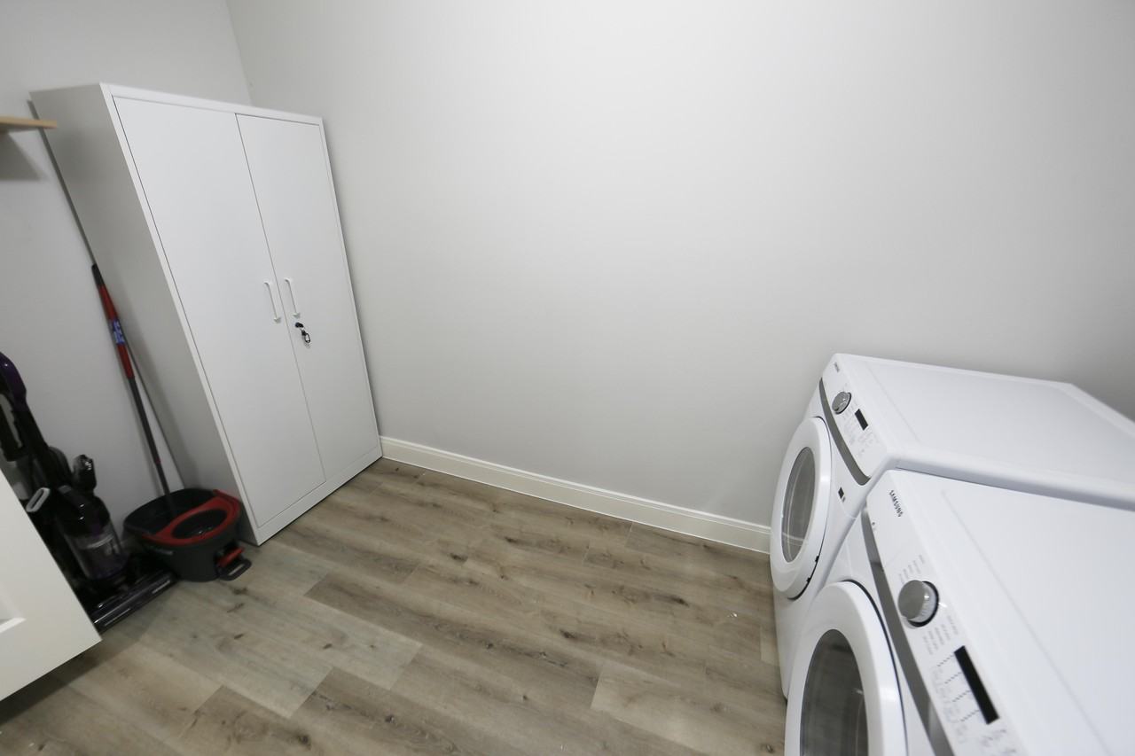 Dacca Dr - Photo 4 of 9