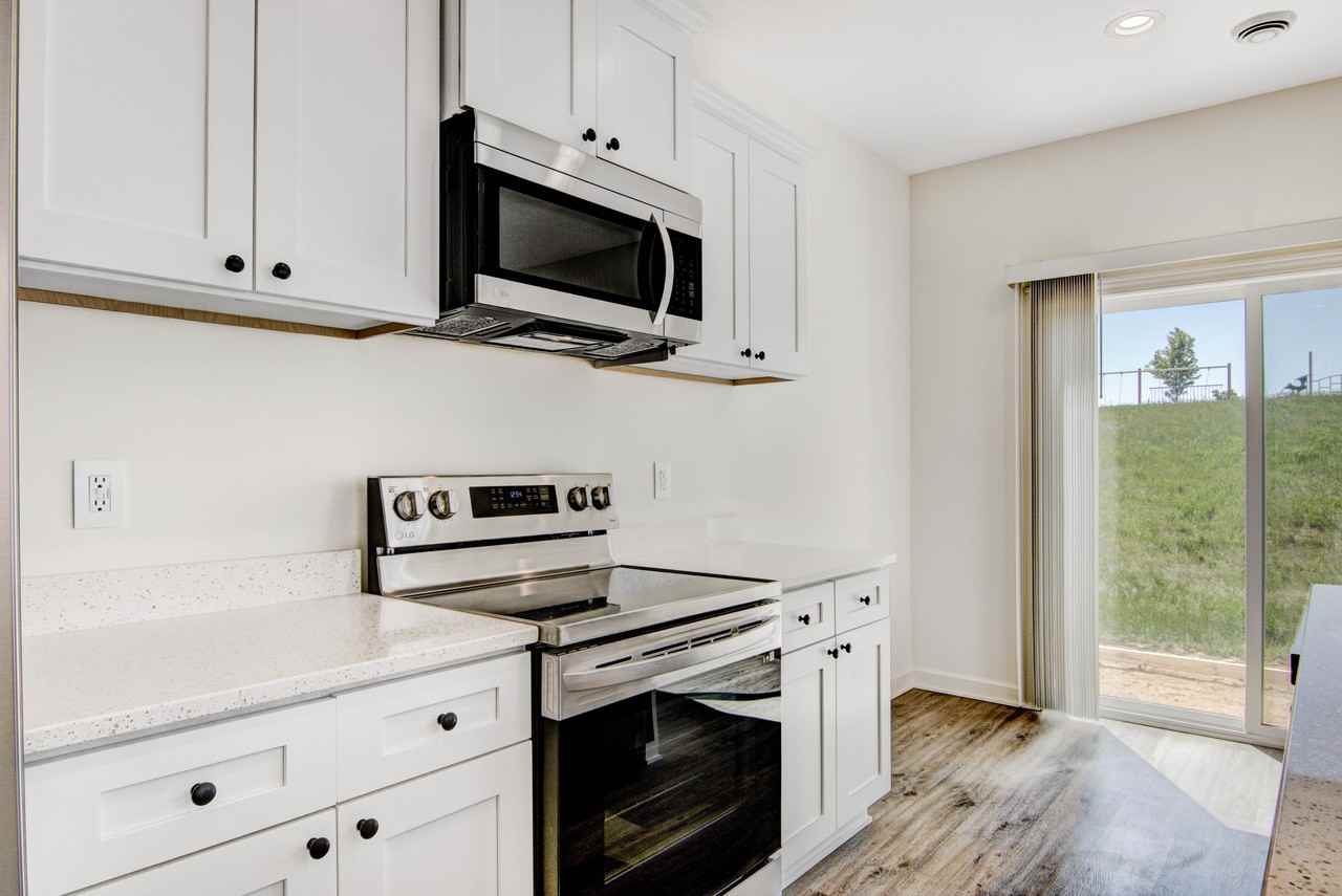 2453 Cedarwood Lane - Photo 3 of 26