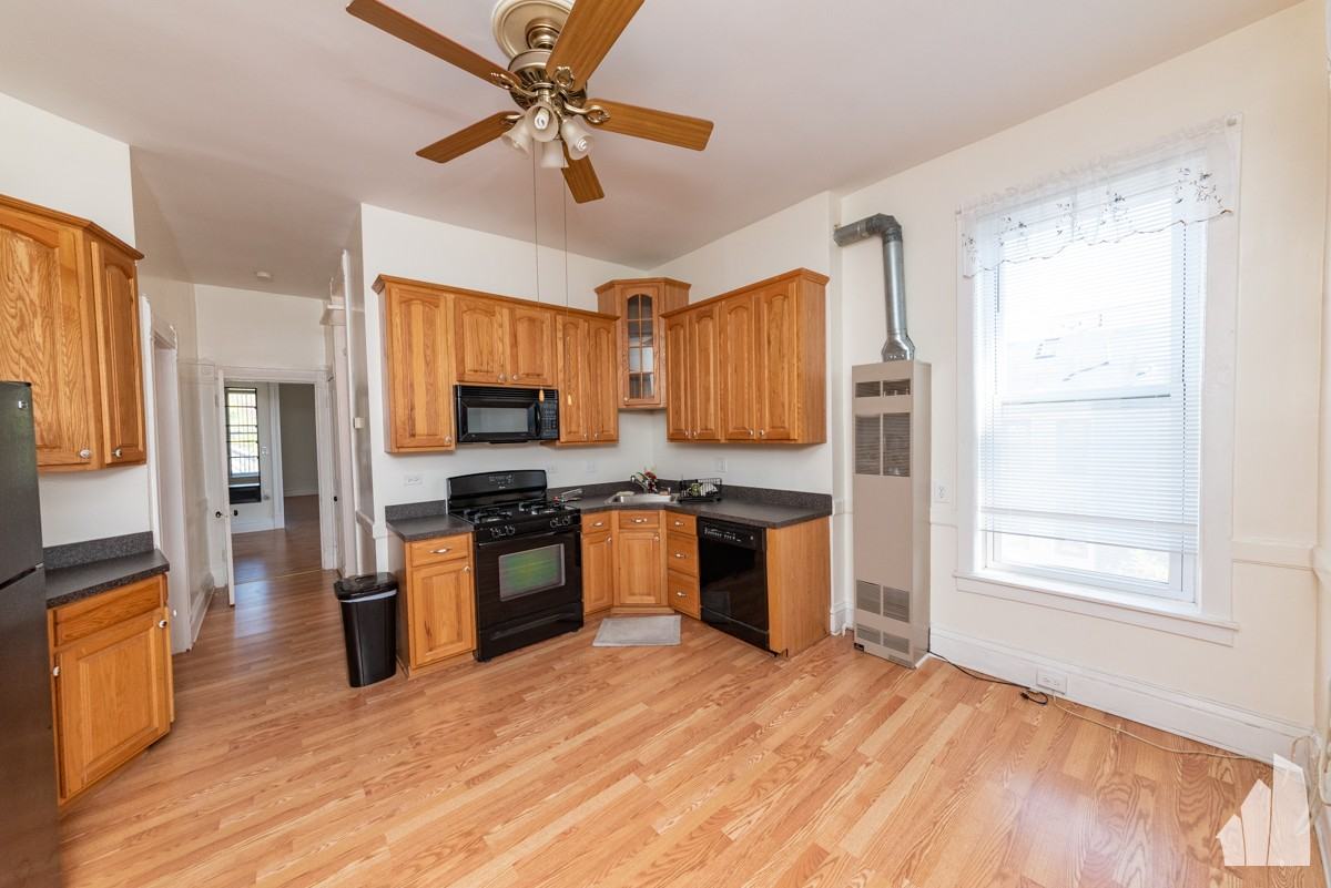 3300 N Racine Ave #3 - Photo 2 of 18