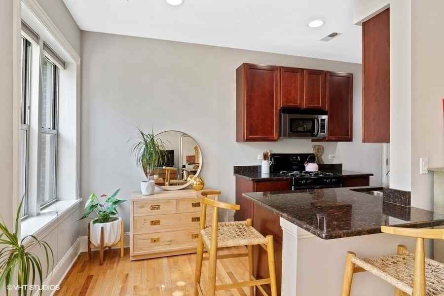 5402 N Kenmore Ave #2E - Photo 5 of 9