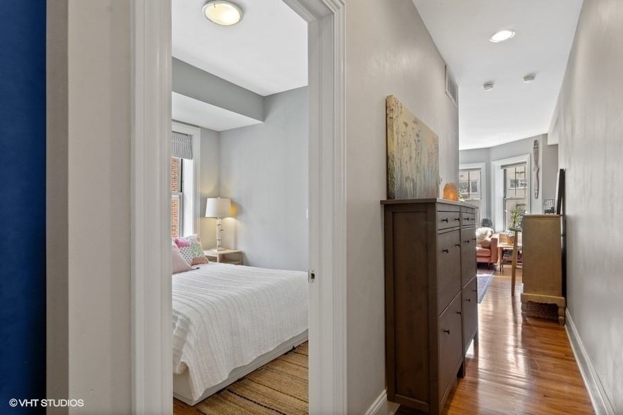 5402 N Kenmore Ave #2E - Photo 6 of 9