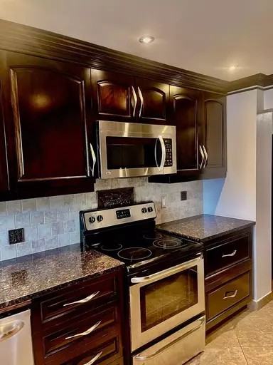 1961 Stonehenge Cres #1961 - Photo 2 of 6