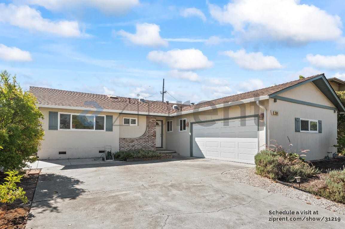 7688 Rainbow Dr - Photo 2 of 33