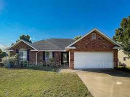 featured image of 3752 W Maplewood St