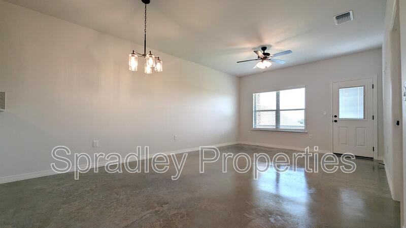 301 Juniper Dr Unit B - Photo 2 of 12