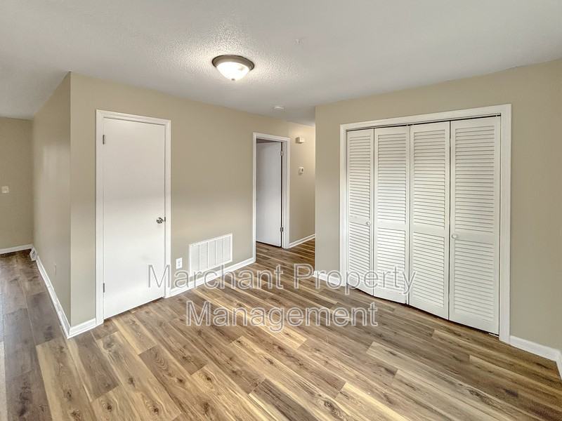 4716 Old Spartanburg Rd - Photo 7 of 21