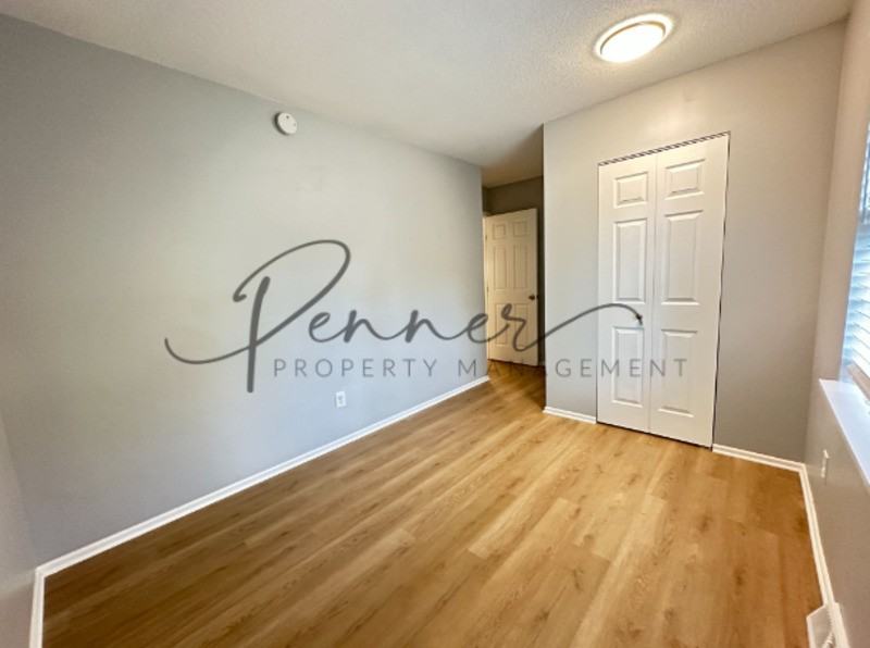 805 Nw Oxford Dr - Photo 6 of 13