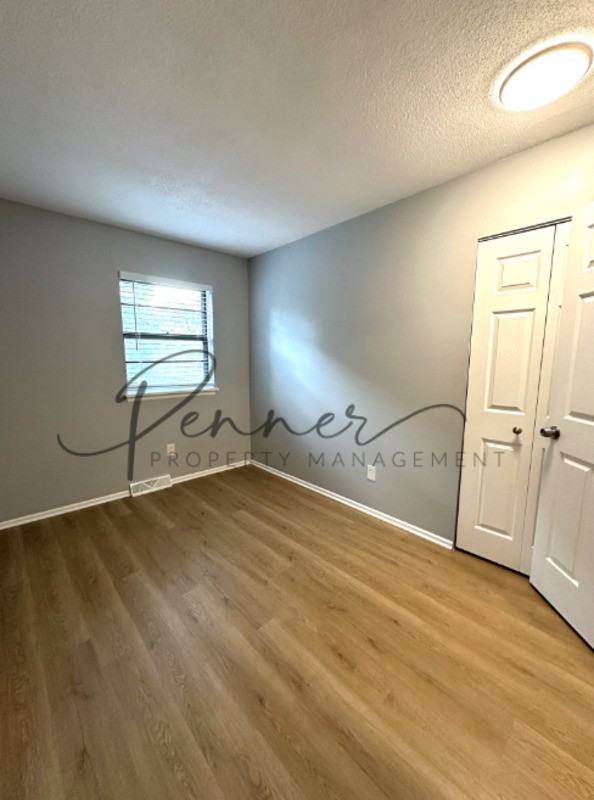 805 Nw Oxford Dr - Photo 7 of 13