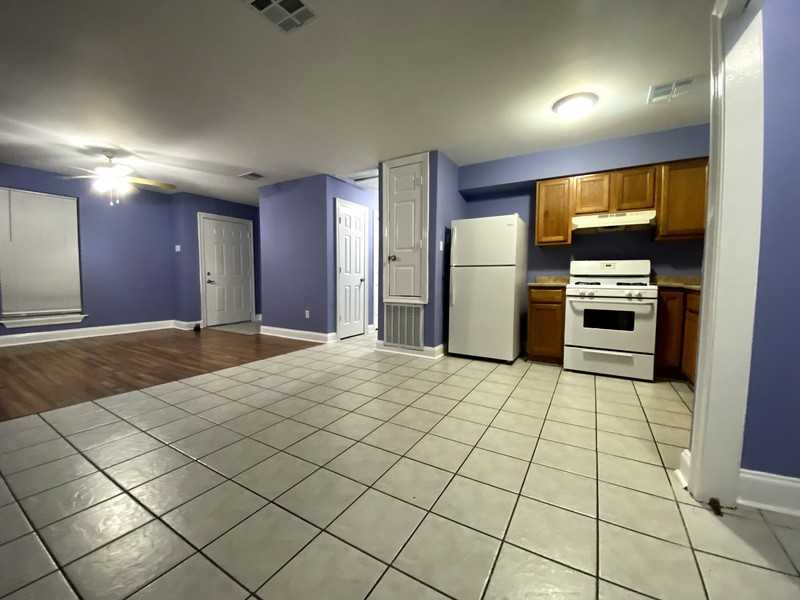 3565 Kings Dr - Photo 2 of 6