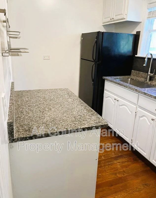 507 Furr Dr #B - Photo 3 of 15