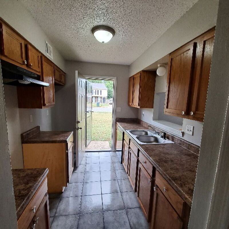 3325 Cristil St - Photo 3 of 13