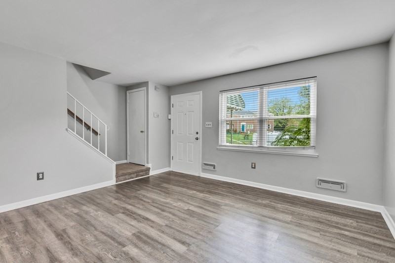 4736 Vancouver Rd - Photo 3 of 22