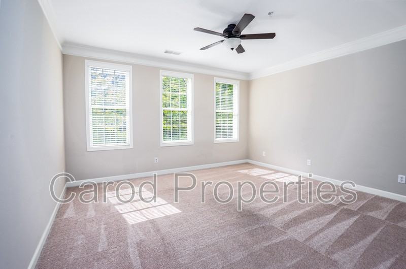 8829 Arbor Creek Dr - Photo 2 of 26