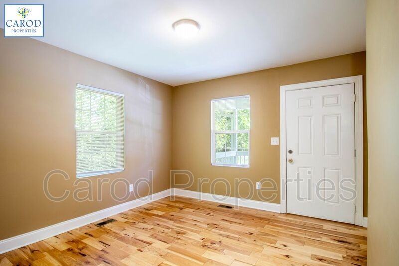 1608 Brockett Ave #A - Photo 3 of 17