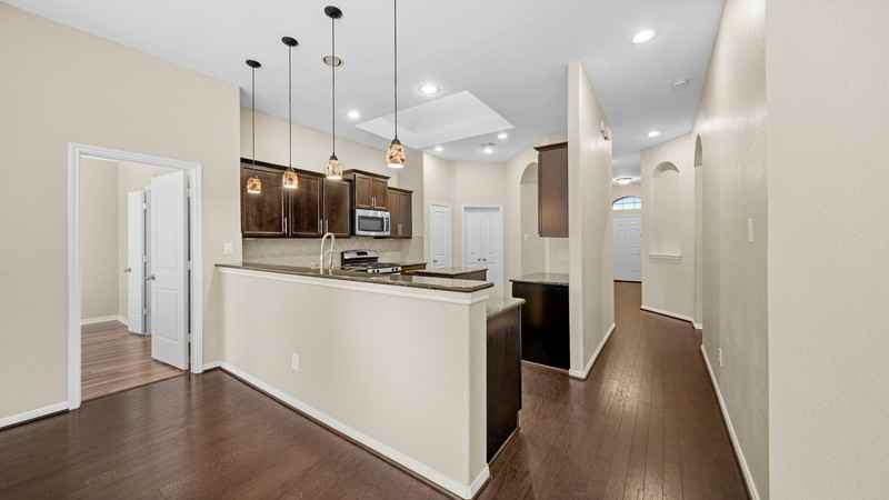 8602 Austin Thomas Dr - Photo 7 of 27