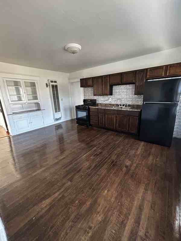 1401 S 10th St - Photo 5 of 14