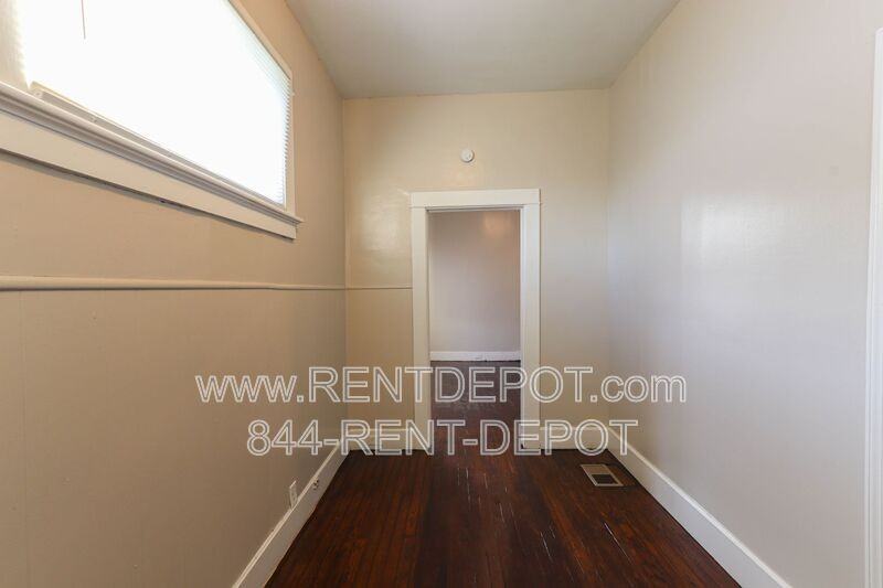 2114 N 5th Ave - Photo 3 of 15