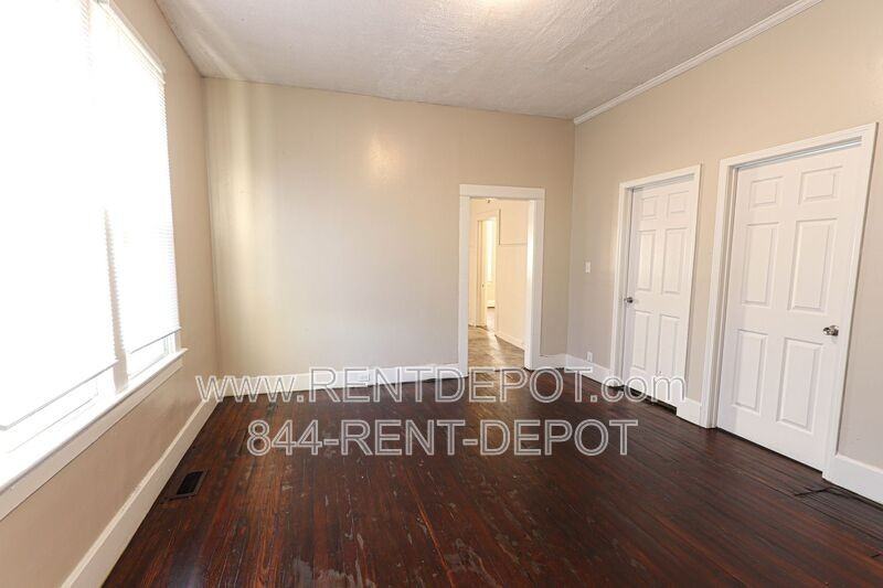 2114 N 5th Ave - Photo 4 of 15