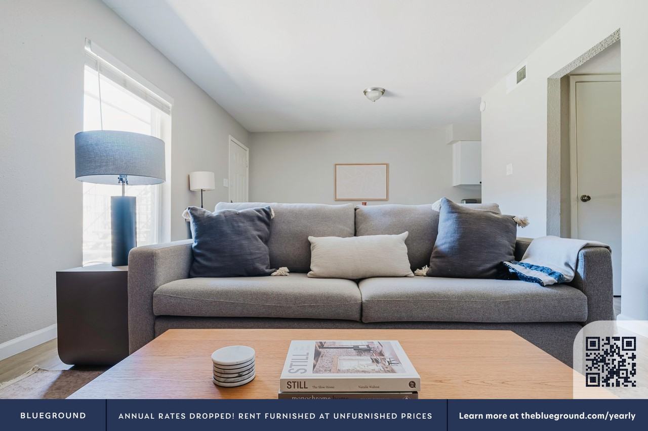 1230 East 38th 1/2 Street - Photo 4 of 27