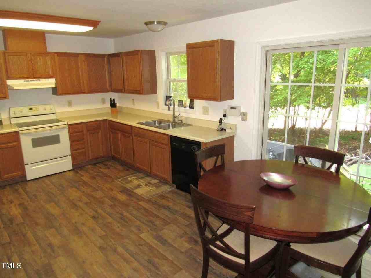 170 Nashua Dr - Photo 3 of 30