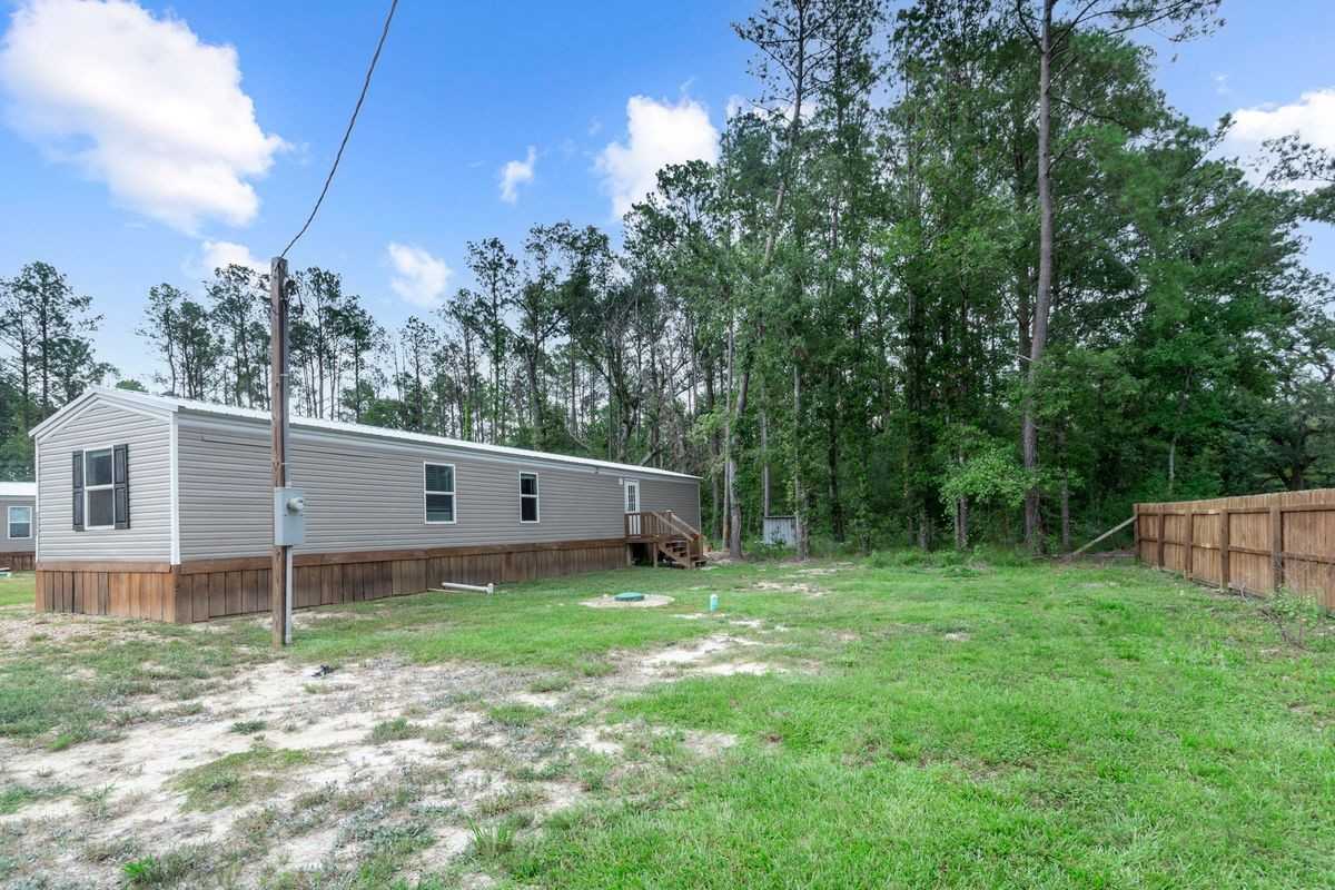 27272 Patterson Rd - Photo 3 of 11