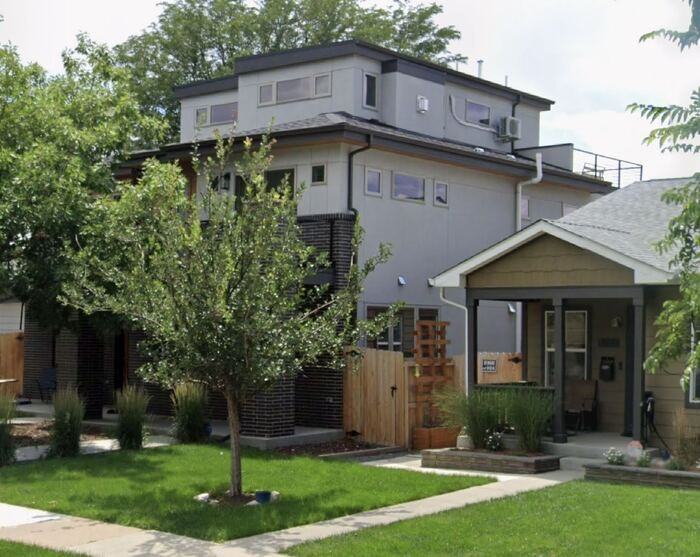 2519 S Cherokee St - Photo 2 of 47