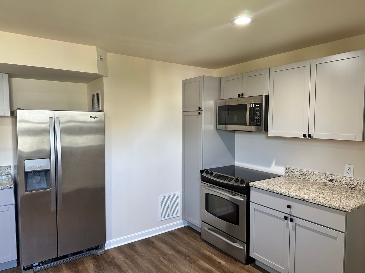 5016 69th Ave - Photo 2 of 22