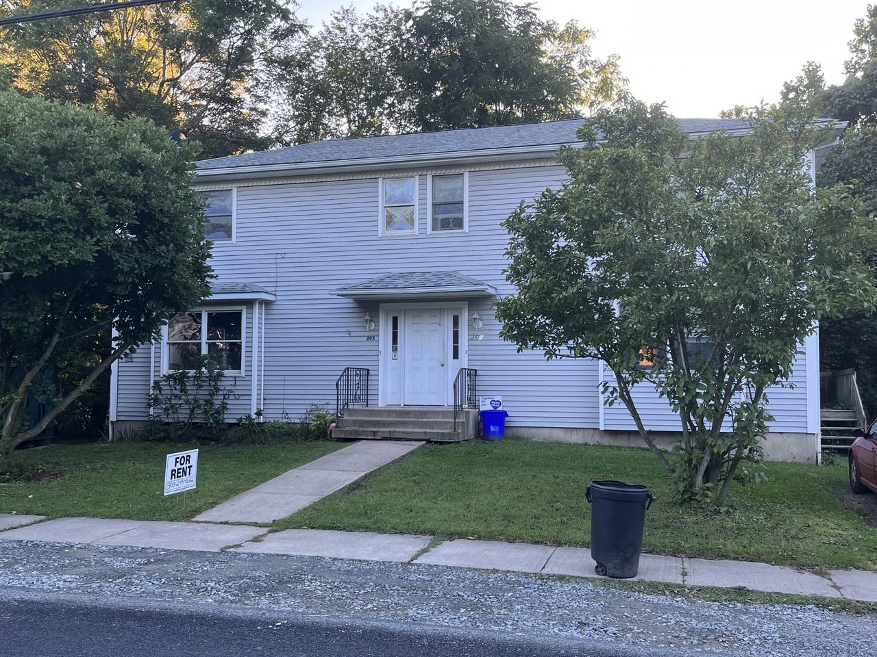 203 N Turnpike Rd #LEFT - Photo 3 of 24