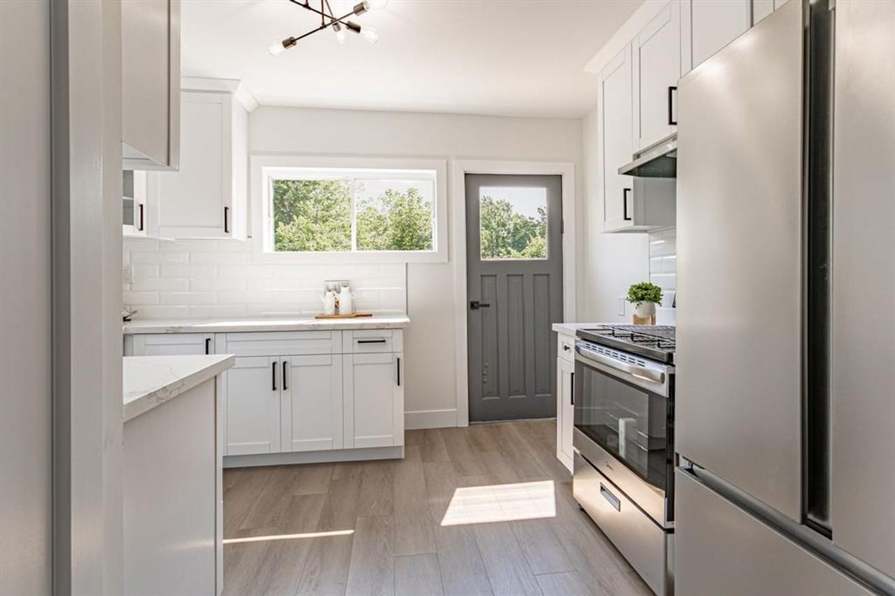 138 Sutton Street - Photo 2 of 24