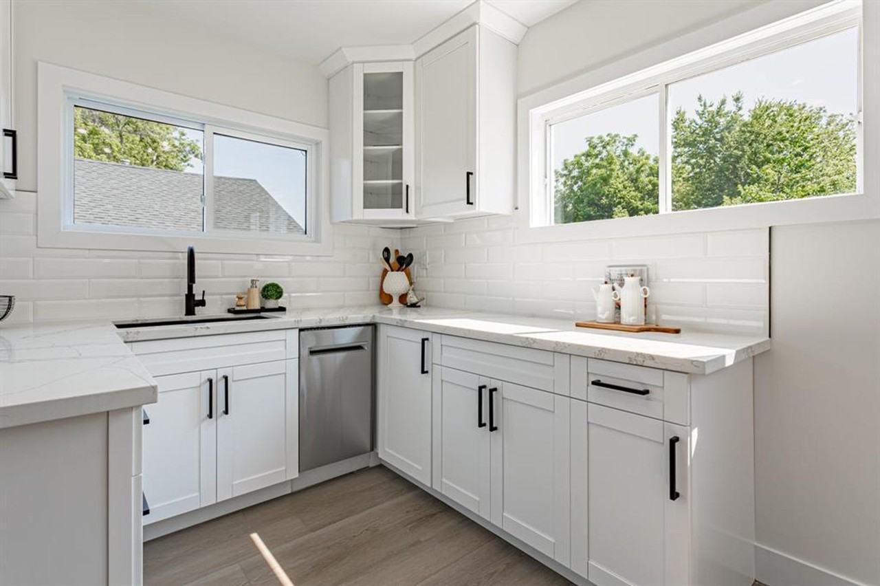 138 Sutton Street - Photo 3 of 24