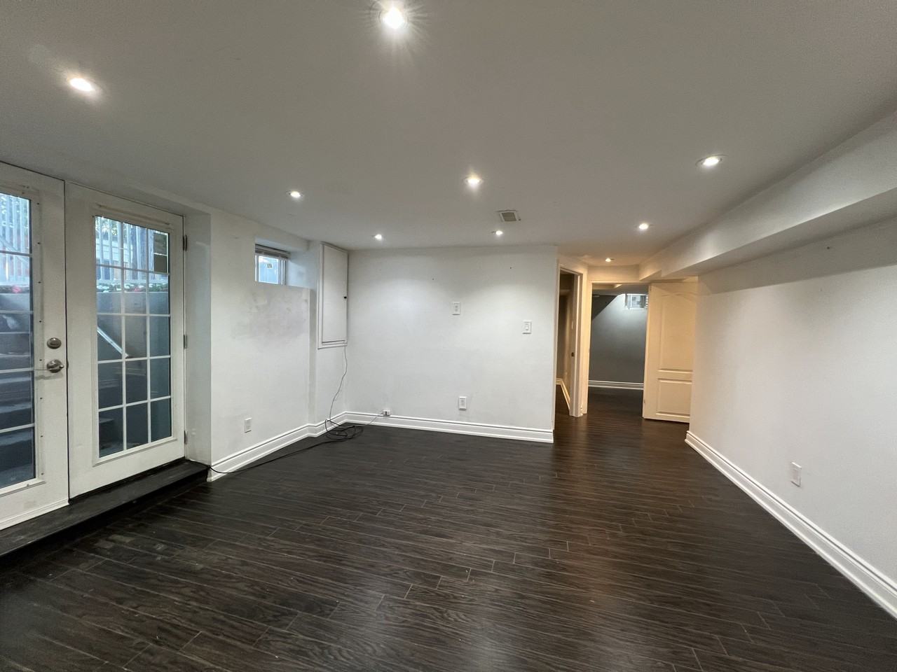 10 Burgby Ave - Photo 5 of 11