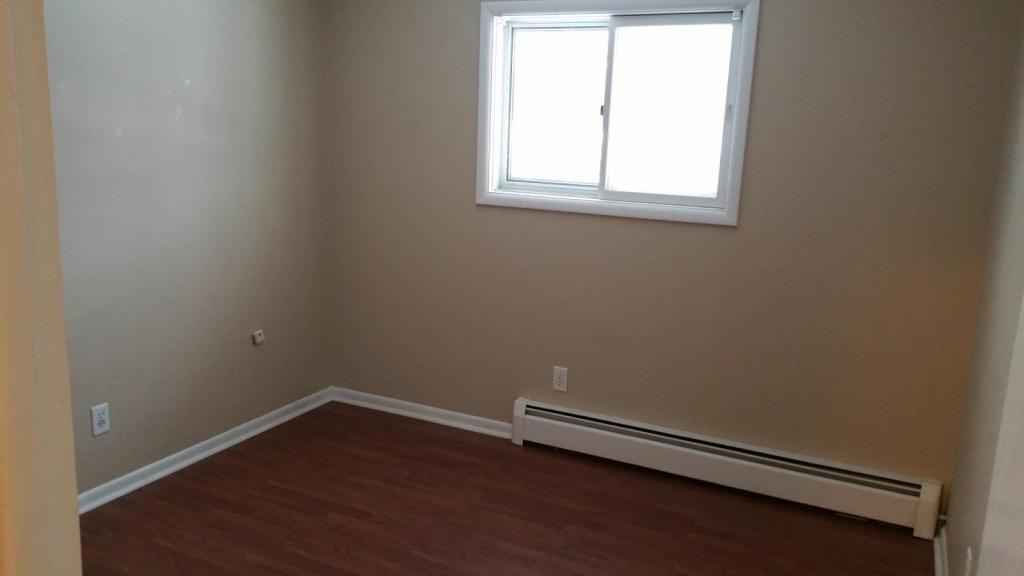 104 W Klubertanz Dr ##Apt - Photo 6 of 13