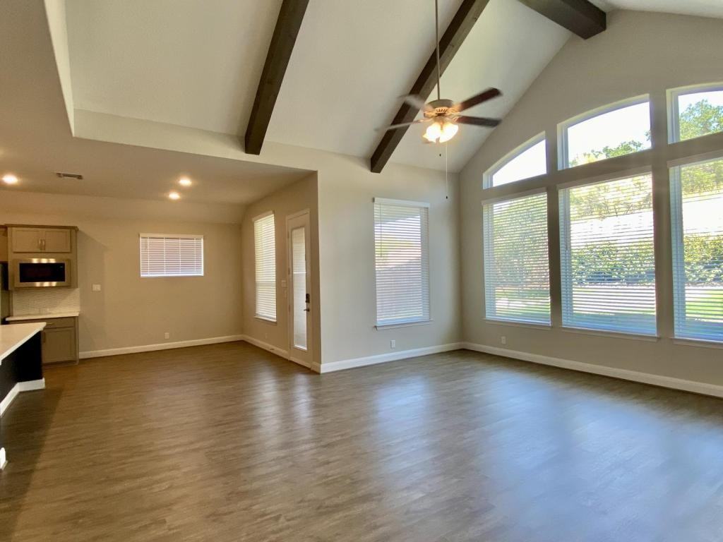 24914 Resort Pkwy - Photo 6 of 29