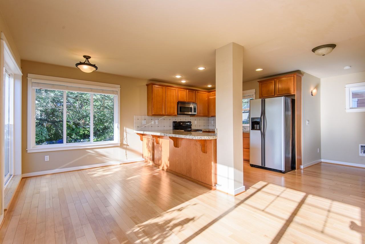 2901 S Norman St - Photo 2 of 10