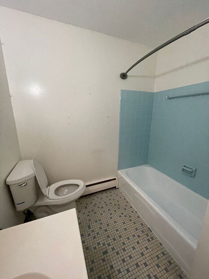 3808 W Sylvania - Photo 3 of 9