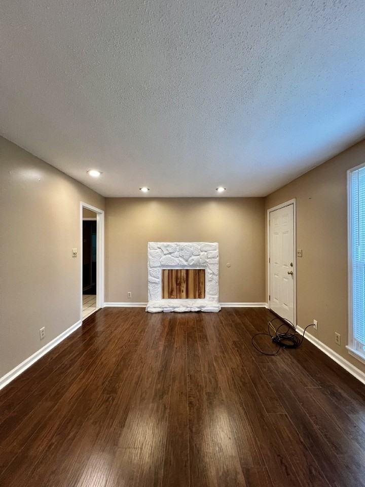 365 Welchwood Dr - Photo 7 of 14