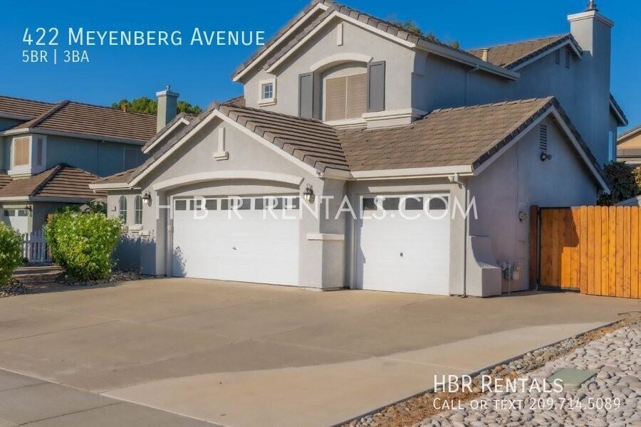 422 Meyenberg Ave - Photo 2 of 36