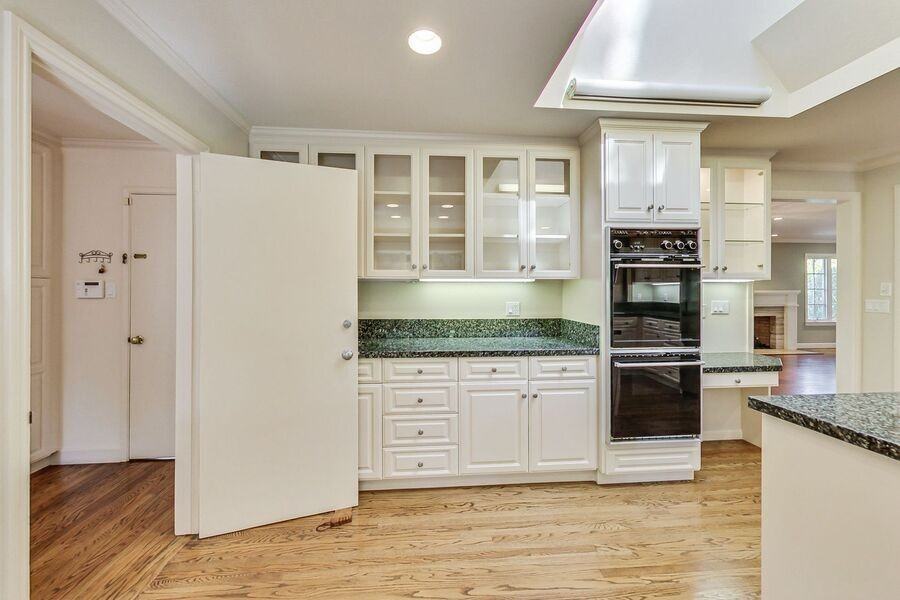 25 La Loma Dr - Photo 3 of 50