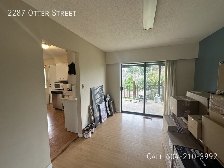 2287 Otter St - Photo 3 of 18