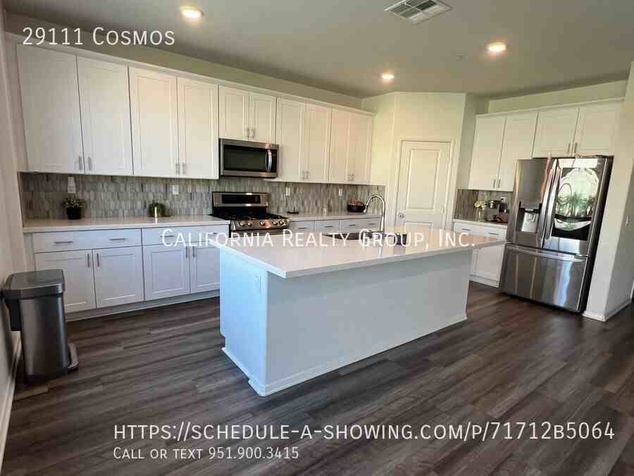 29111 Cosmos - Photo 2 of 16