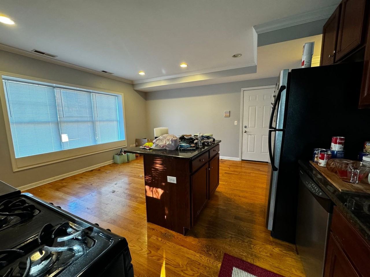 4059 W Melrose St #2 - Photo 2 of 9