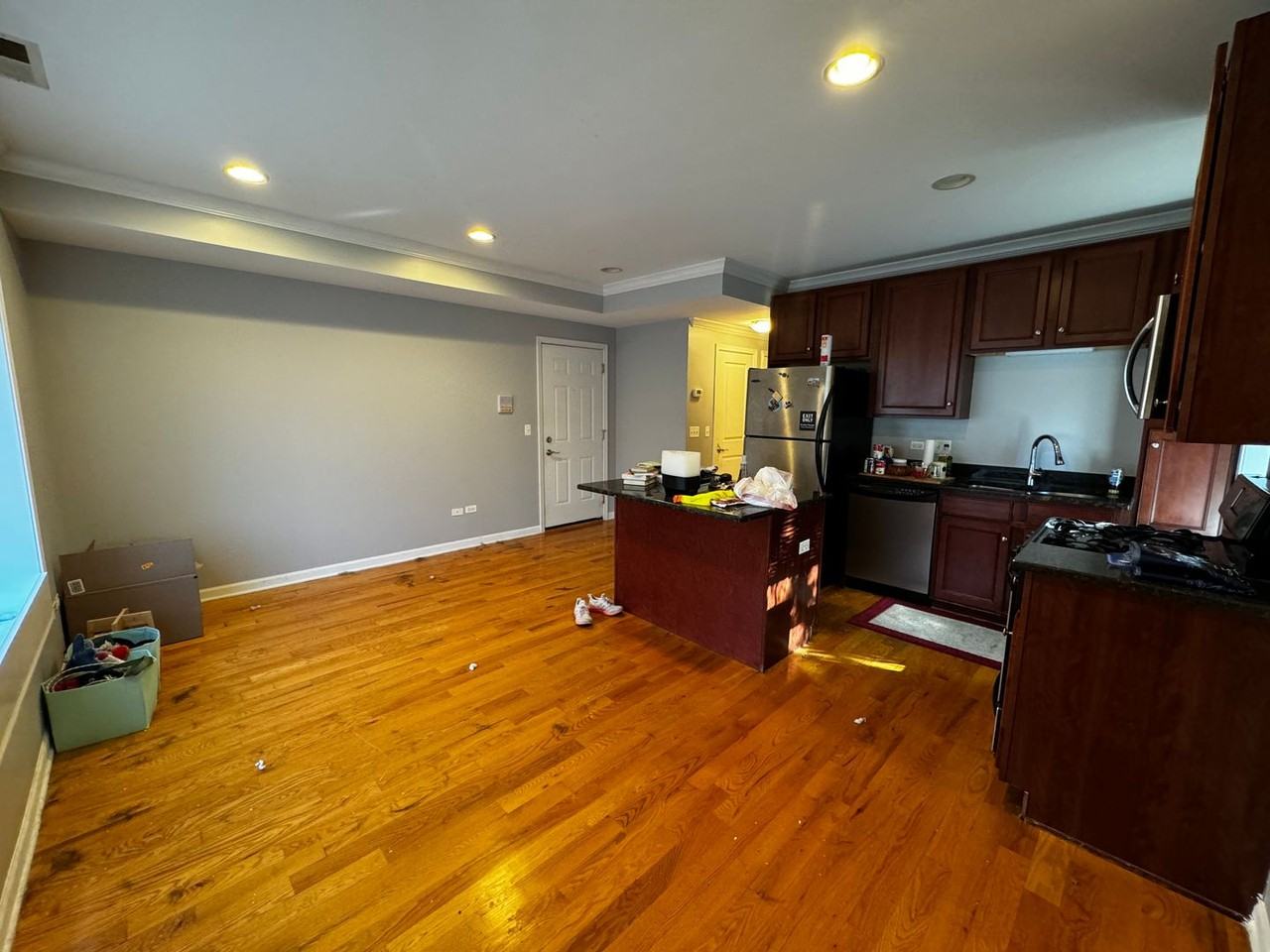 4059 W Melrose St #2 - Photo 3 of 9